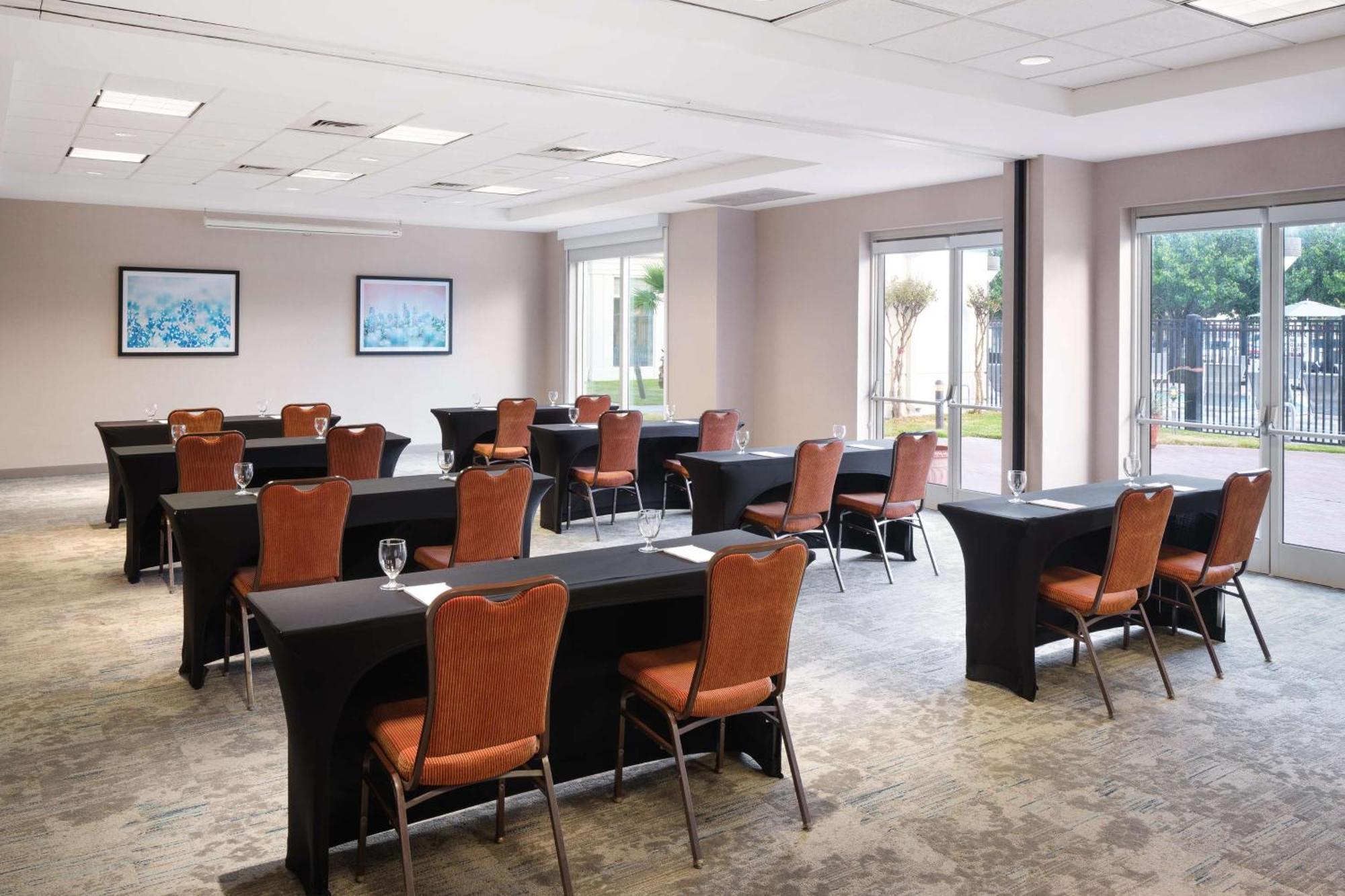 Hilton Garden Inn Houston/Bush Intercontinental Airport Exteriör bild